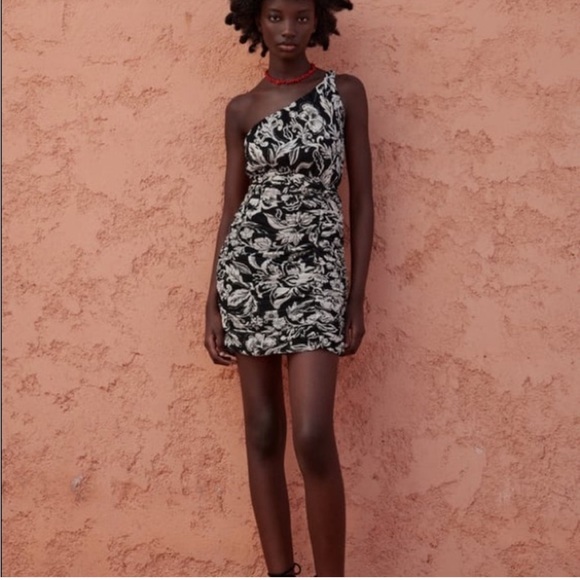 Zara printed one shoulder mini dress NWT - Picture 3 of 5